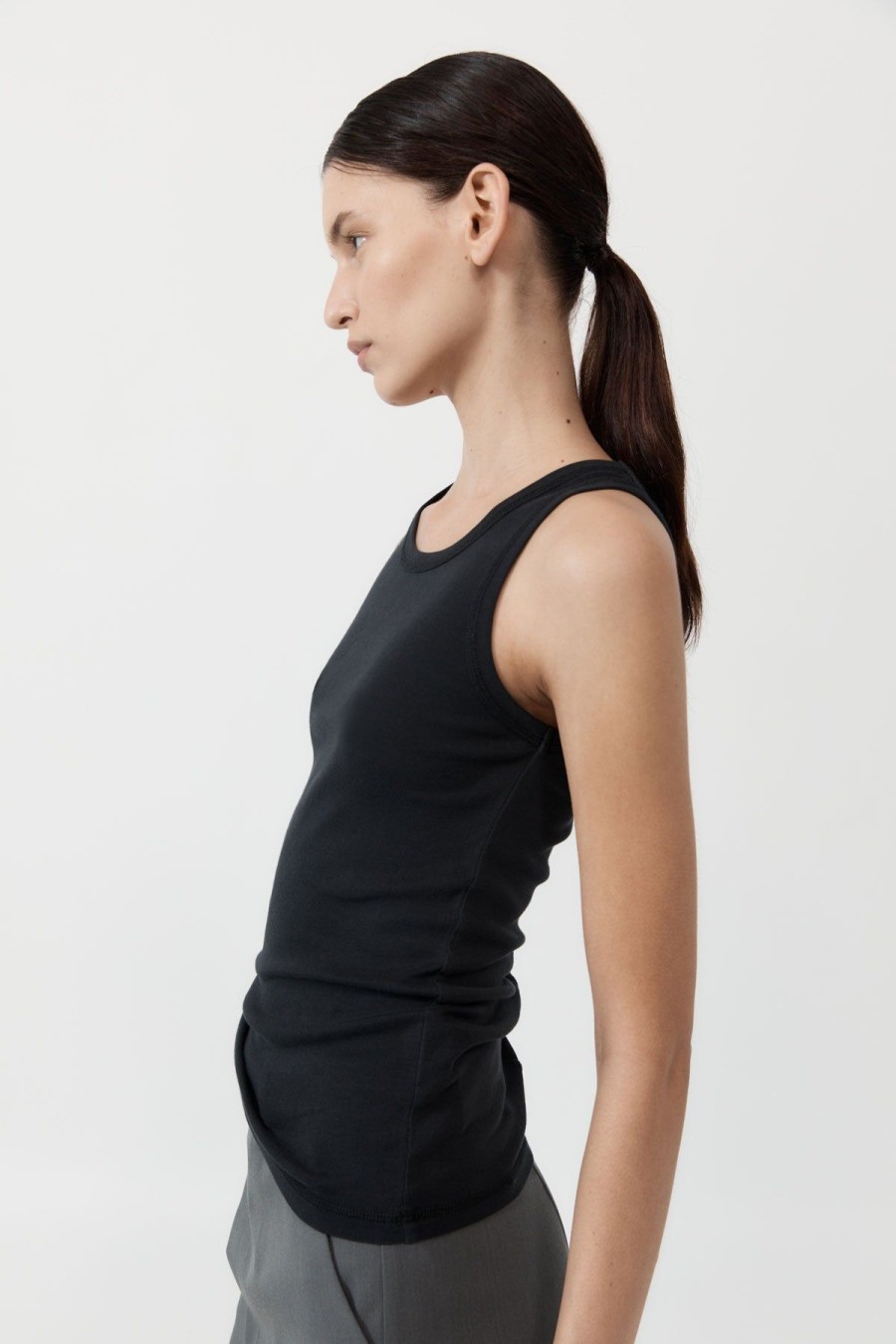 ST. AGNI Organic Cotton Singlet - Black | Tops