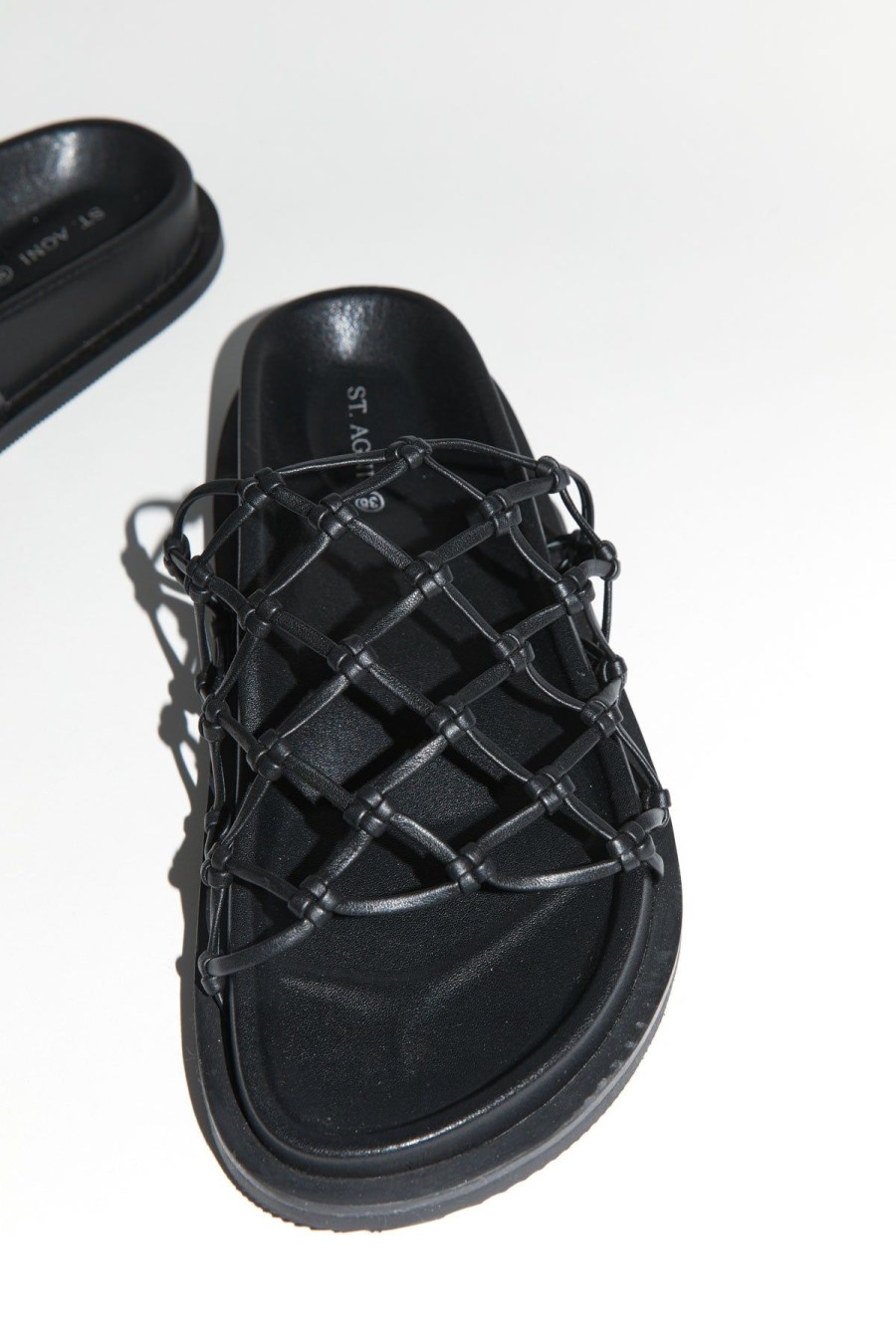 ST. AGNI Macrame Gio Slide - Black | Slides