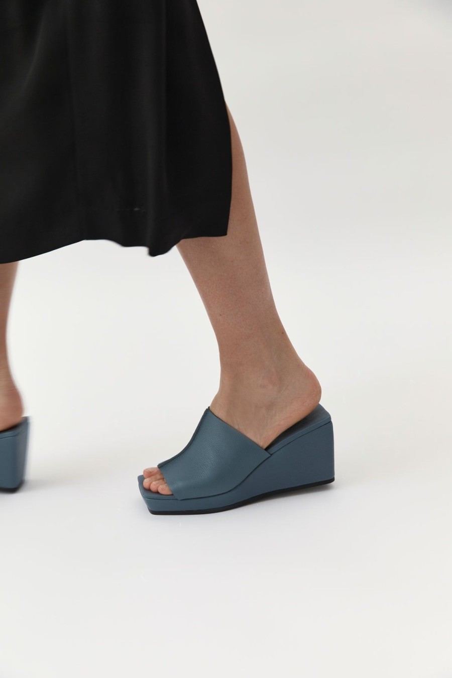 ST. AGNI Maria Wedge - Slate | Wedges