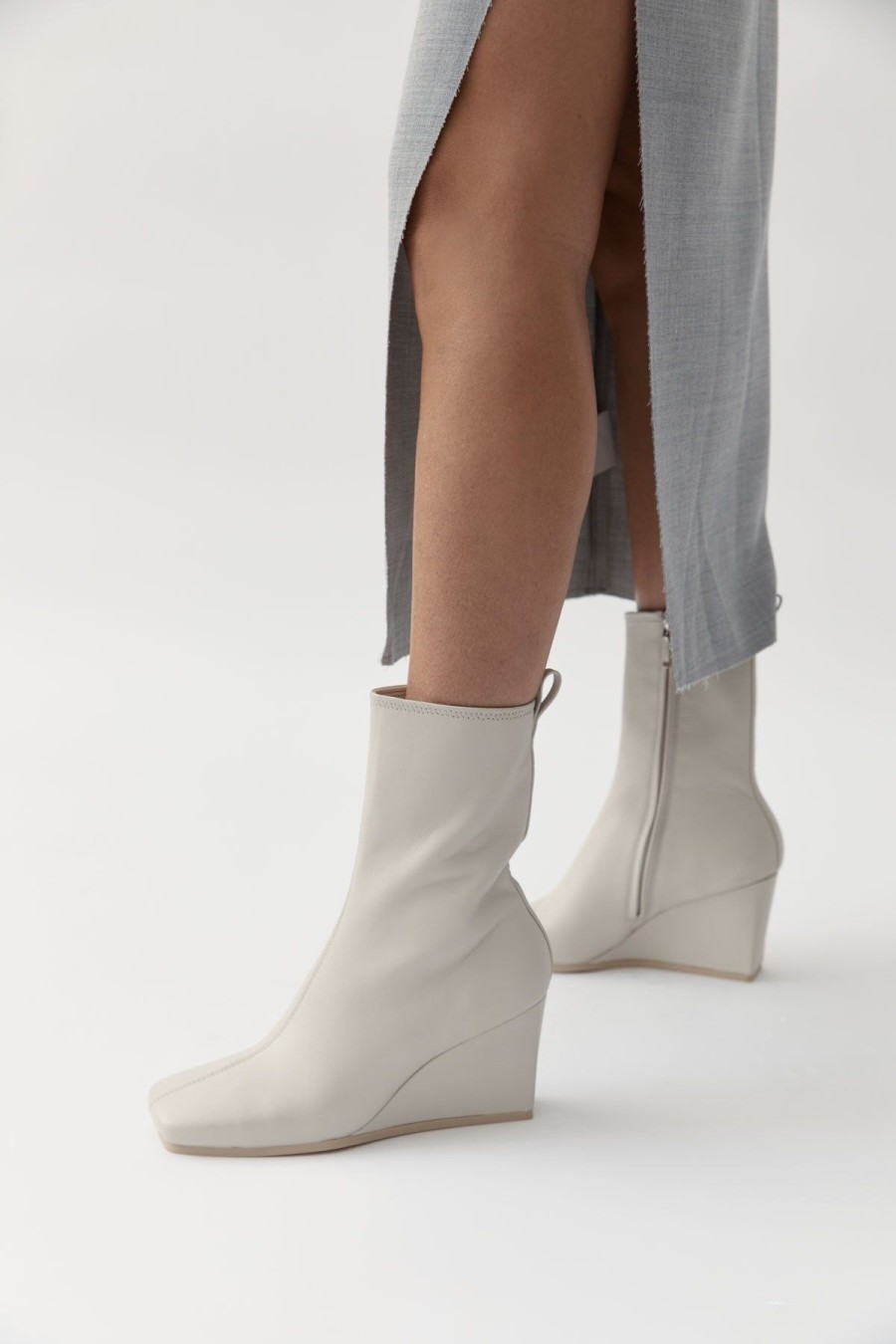 ST. AGNI Wedge Boot - Cool White | Boots