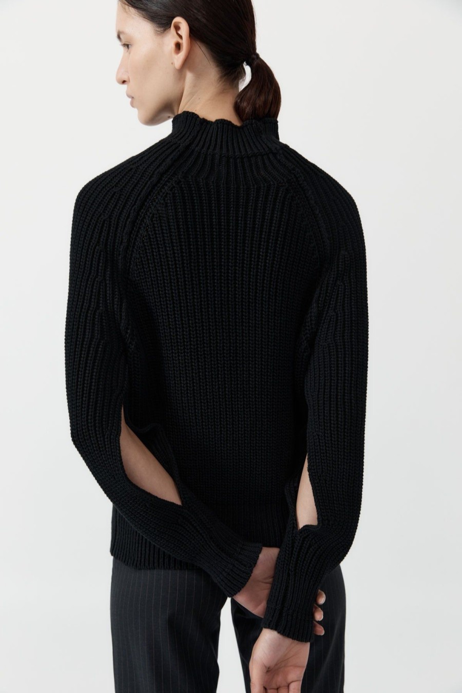 ST. AGNI Split Sleeve Jumper - Black | Knitwear