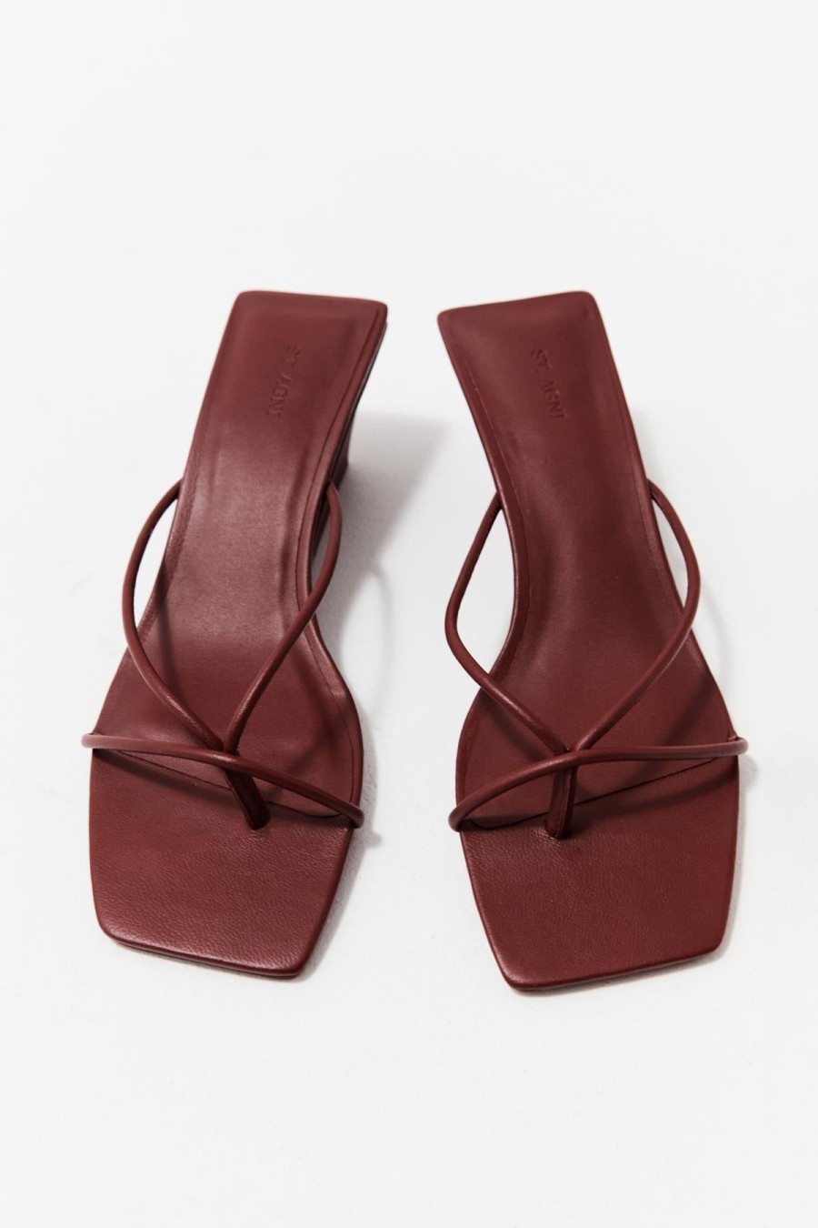 ST. AGNI Minimal Low Wedge - Rouge | Wedges