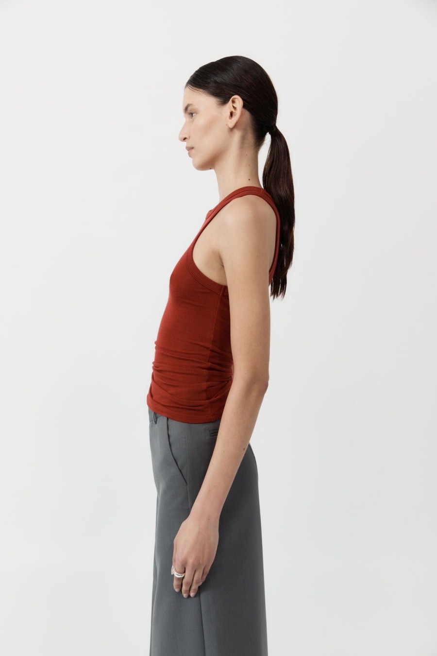 ST. AGNI Jersey Tank - Rouge | Tops