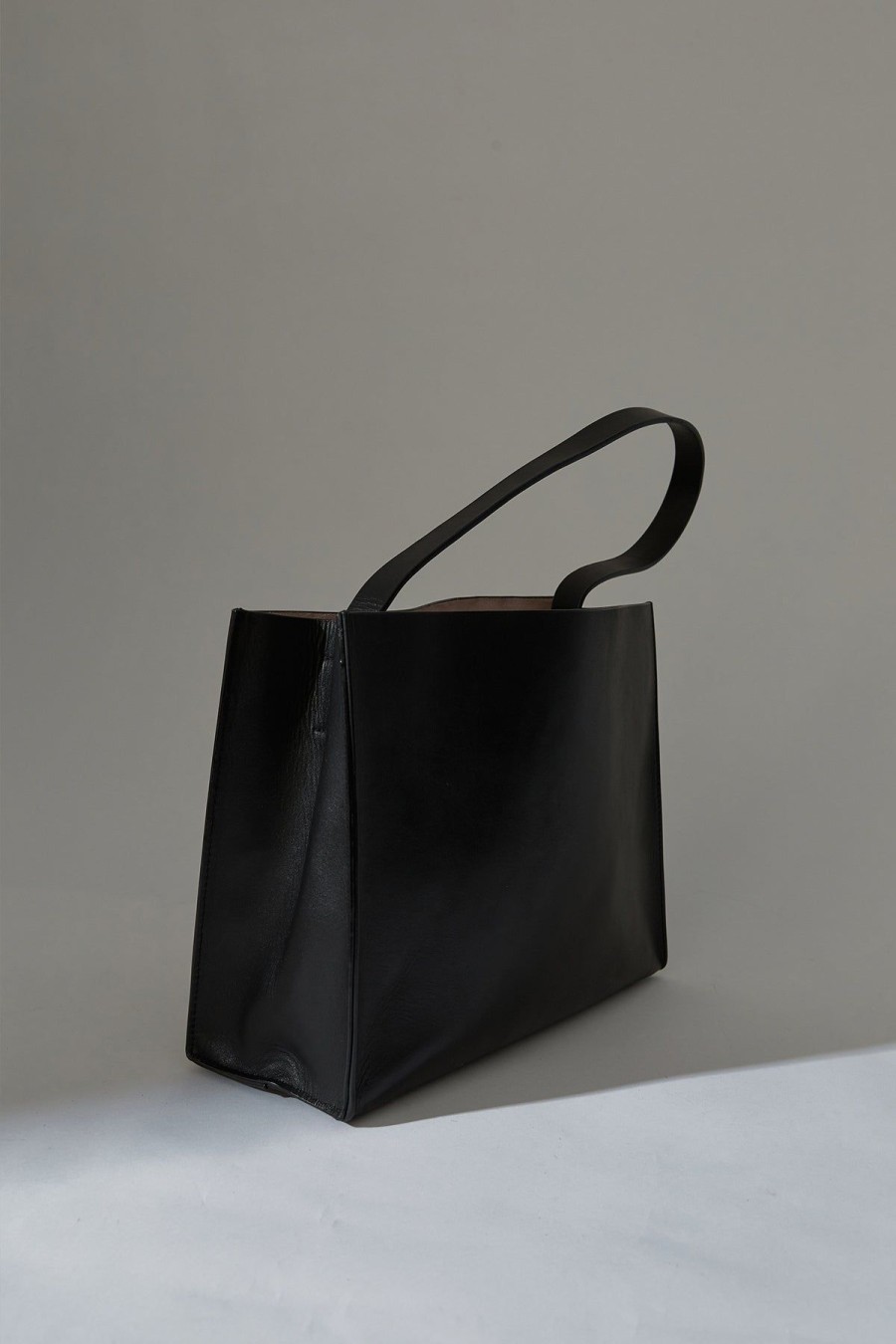 ST. AGNI Minimal Mini Tote - Black | Bags