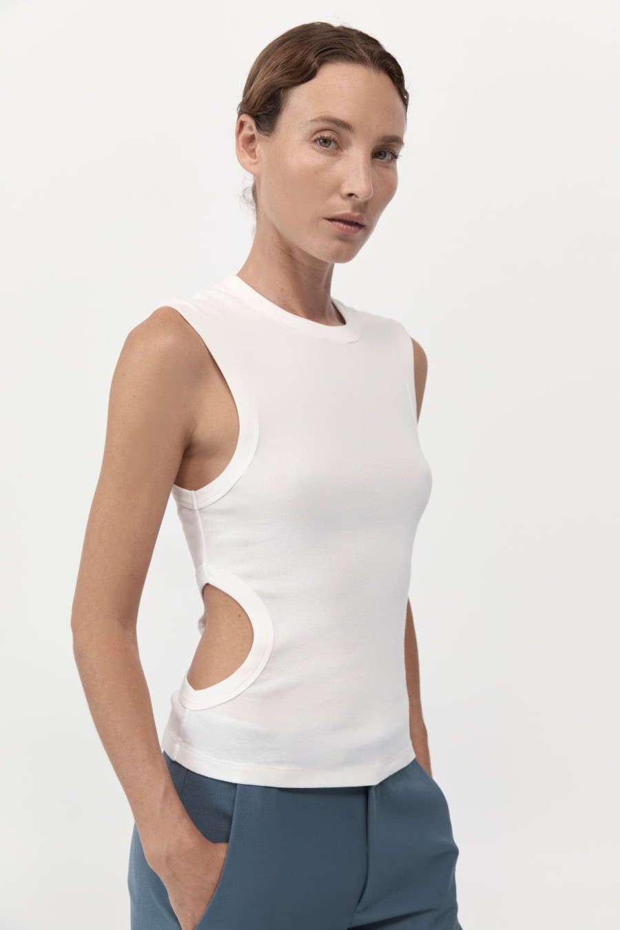 ST. AGNI Organic Cotton Cut Out Tank - White | Tops