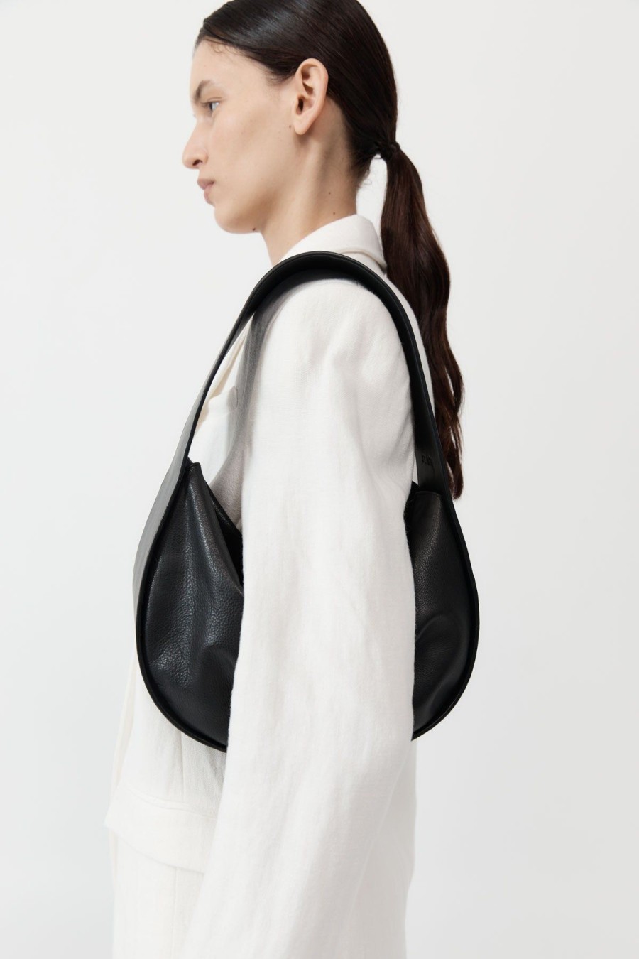 ST. AGNI Soft Arc Bag - Black | Bags