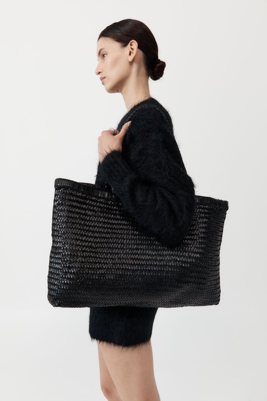 ST. AGNI Wide Bagu Woven Tote - Black | Bags