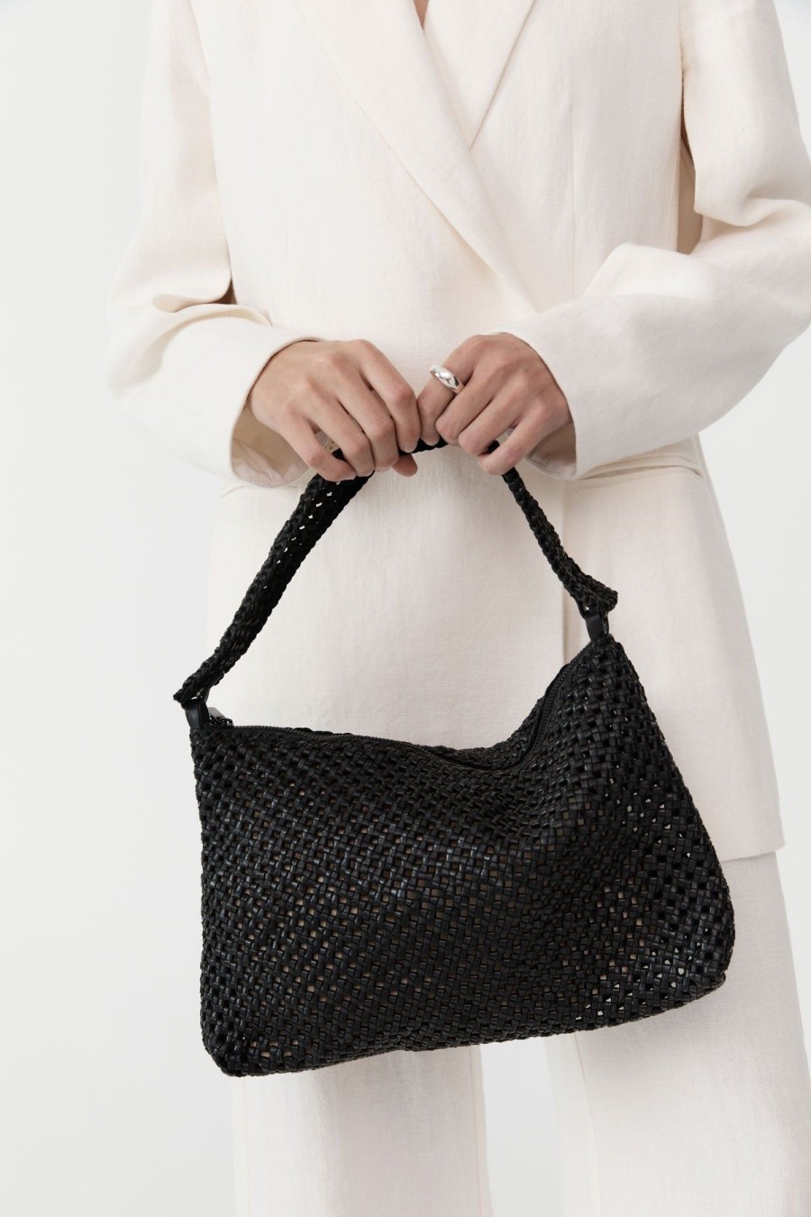 ST. AGNI Macrame Shoulder Bag - Black | Bags