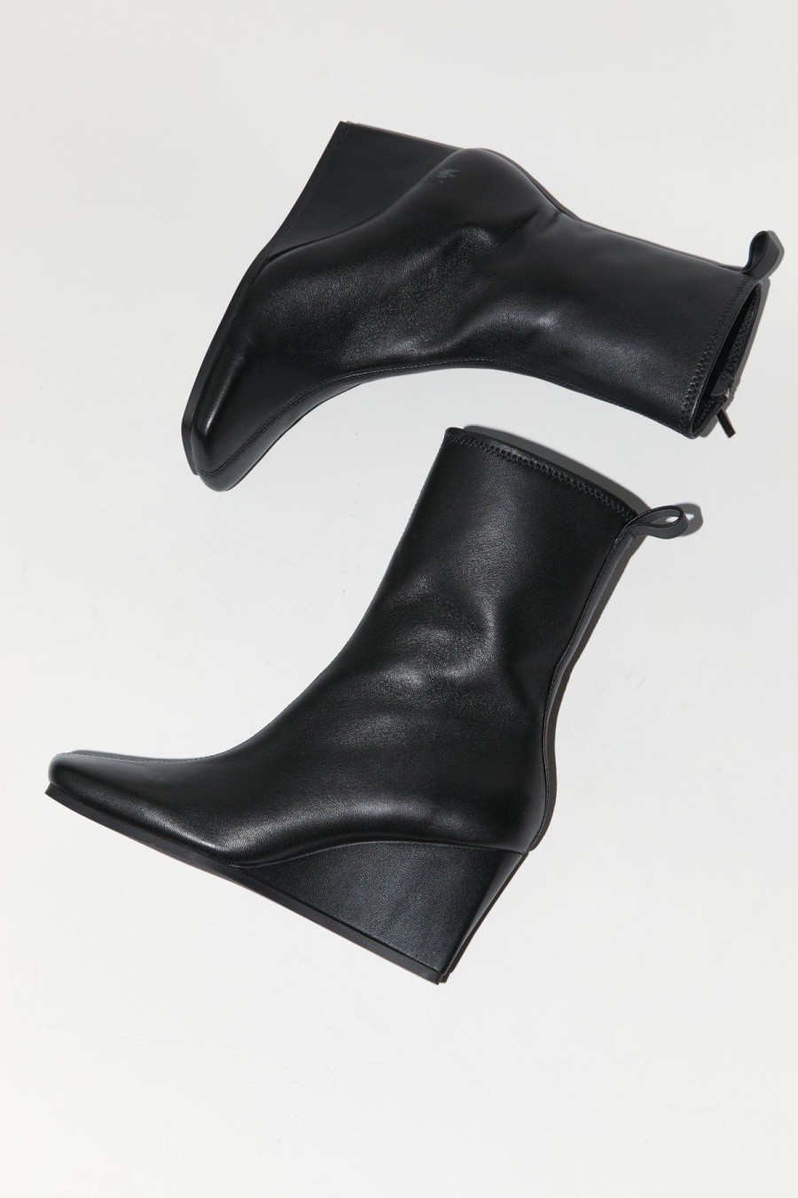 ST. AGNI Wedge Boot - Black | Boots