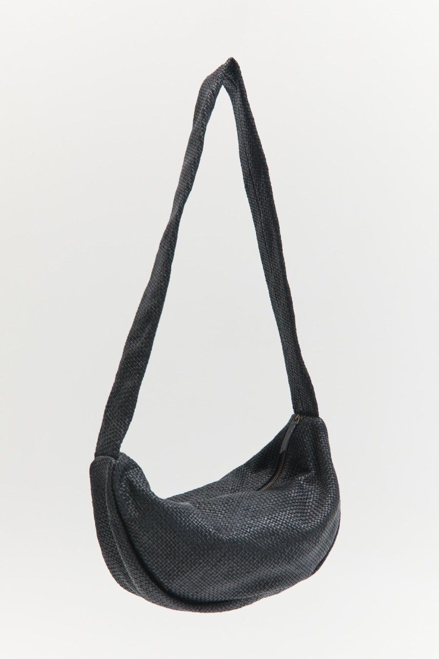 ST. AGNI Woven Crescent Bag - Black | Bags