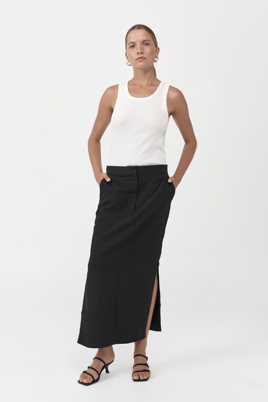 ST. AGNI Low waisted Tailored Skirt - Black | Tailoring