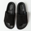 ST. AGNI Loe Suede Slide - Black | Uni