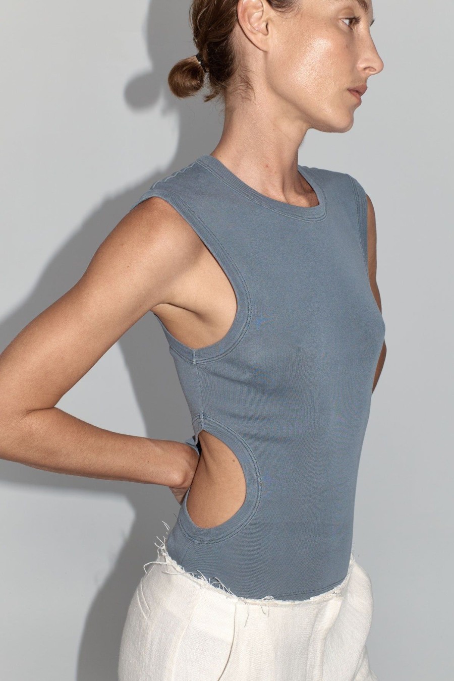 ST. AGNI Organic Cotton Cut Out Tank - Diesel Grey | Tops