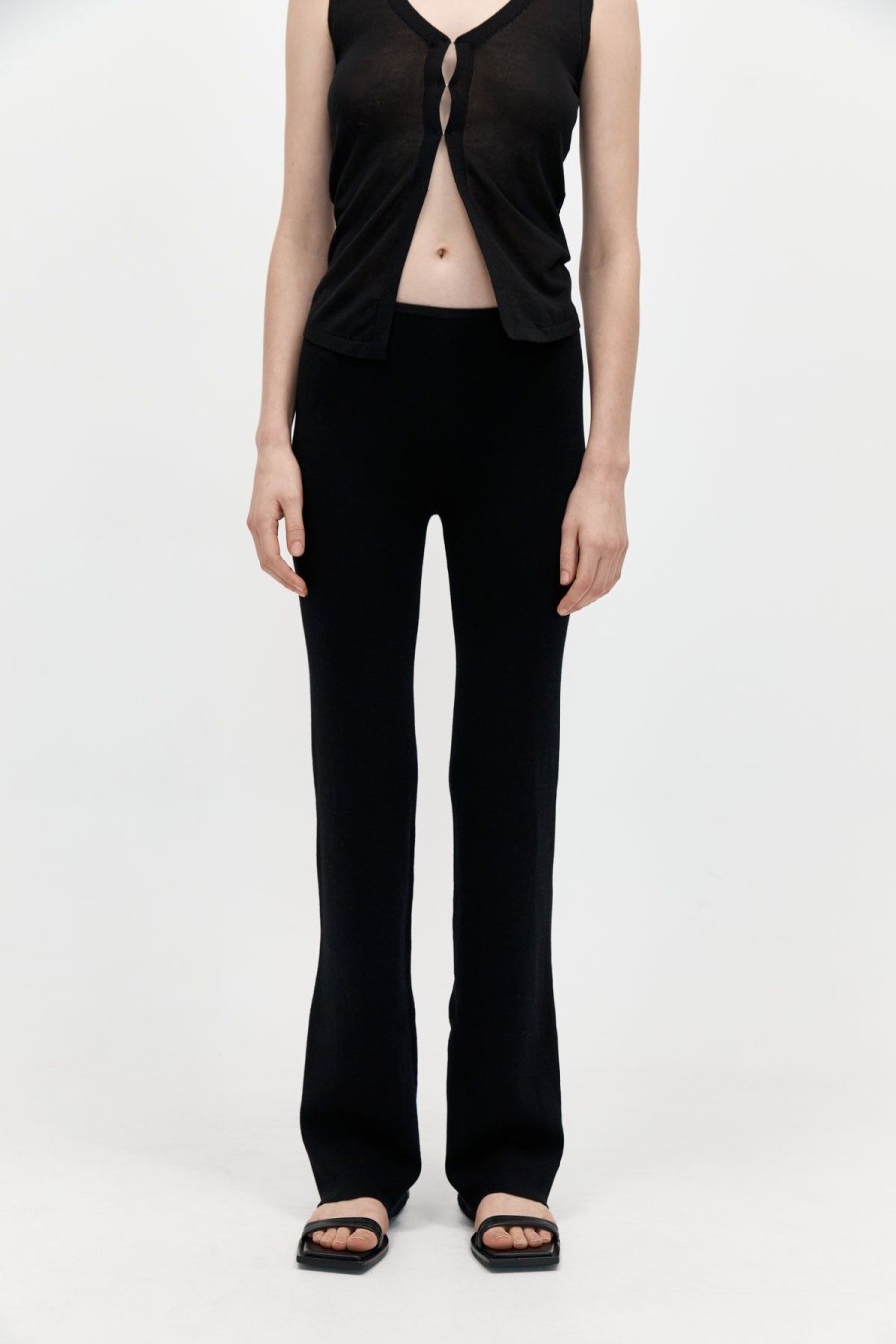 ST. AGNI Low Waist Knit Pants - Black | Knitwear