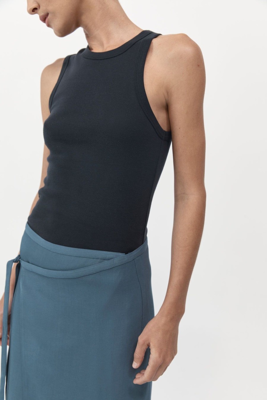 ST. AGNI Organic Cotton Asymmetric Tank - Black | Singlets