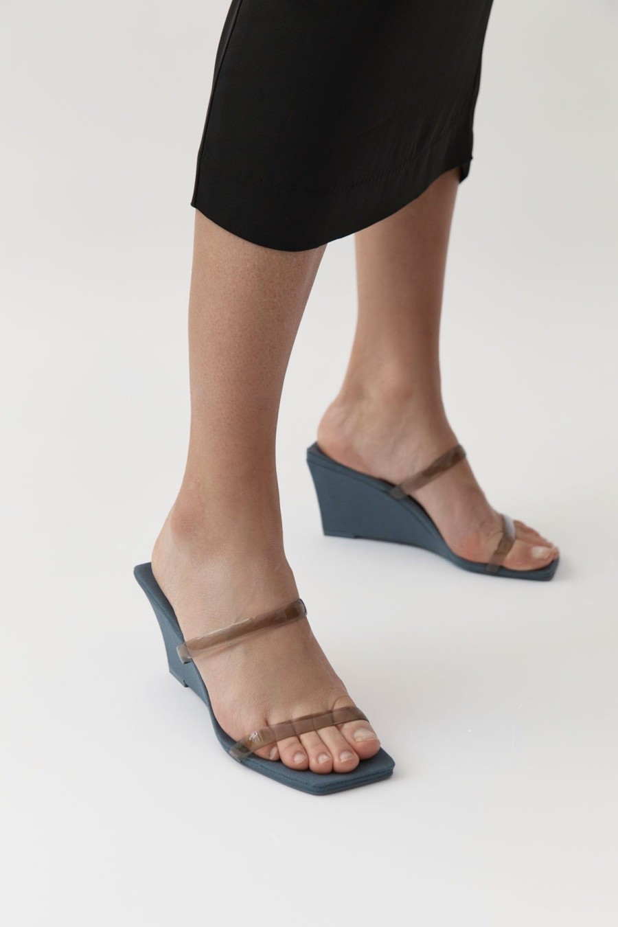 ST. AGNI Transparent Wedge - Slate | Wedges